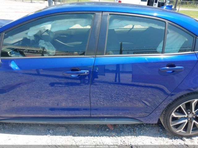 Toyota Corolla Se Image 17