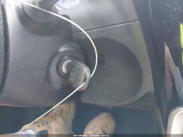 Toyota Corolla Le Image 4