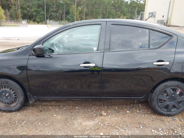 Nissan Versa 1.6 Sv Image 10