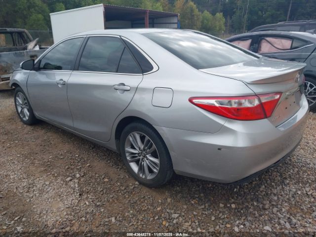 Toyota Camry Se Image 3