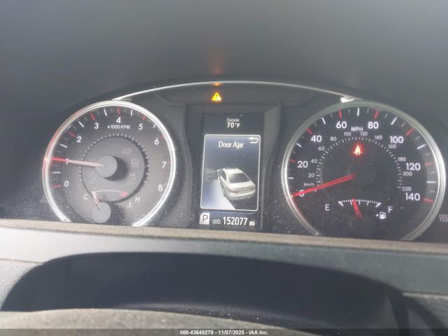 Toyota Camry Se Image 4