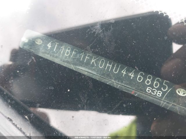 Toyota Camry Se Image 6