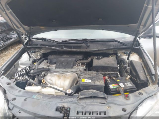 Toyota Camry Se Image 8