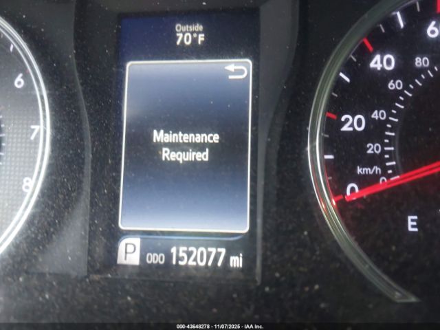 Toyota Camry Se Image 17