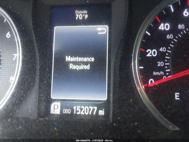 Toyota Camry Se Image 17