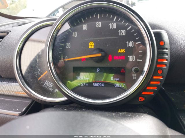 MINI Clubman Cooper Image 2