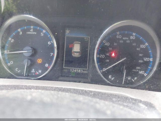 Toyota RAV4 Xle Image 2