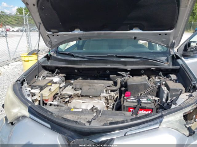 Toyota RAV4 Xle Image 8