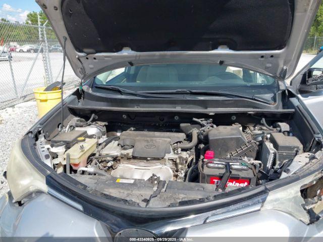 Toyota RAV4 Xle Image 8