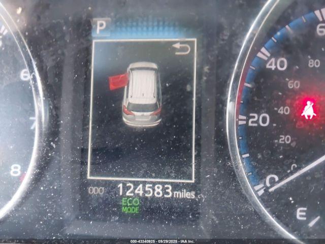 Toyota RAV4 Xle Image 10