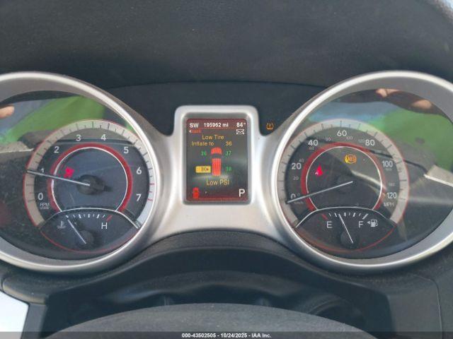 Dodge Journey Crossroad Image 10