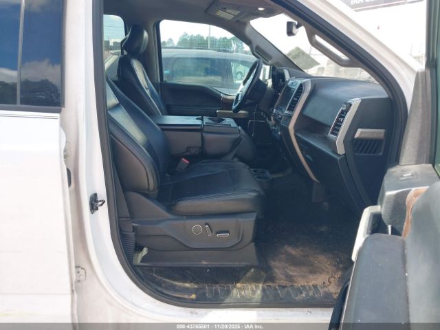 Ford F-150 Lariat Image 4