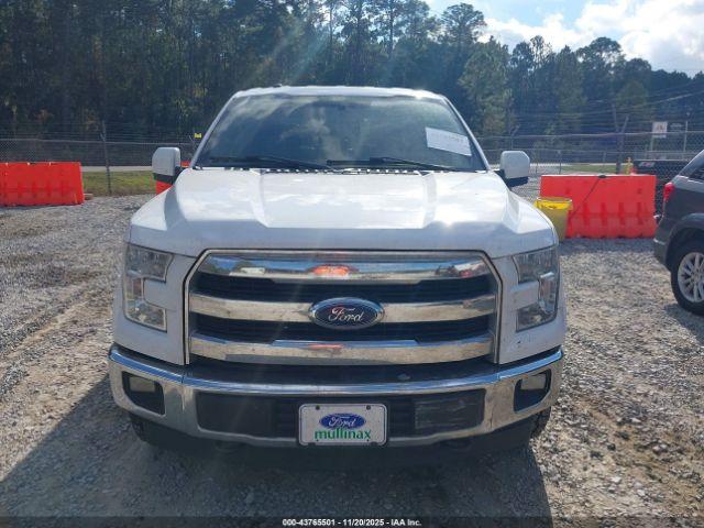 Ford F-150 Lariat Image 12