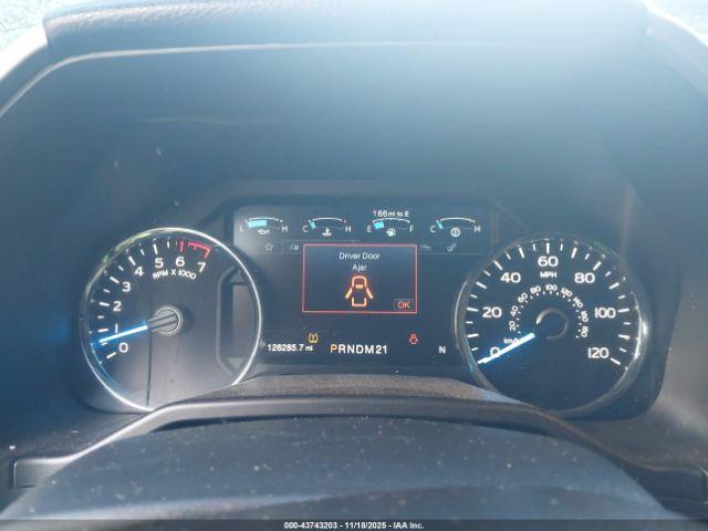 Ford F-150 Lariat Image 11