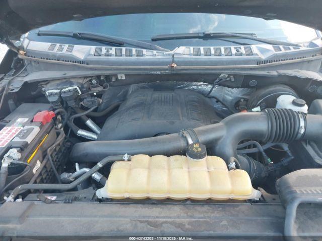 Ford F-150 Lariat Image 16