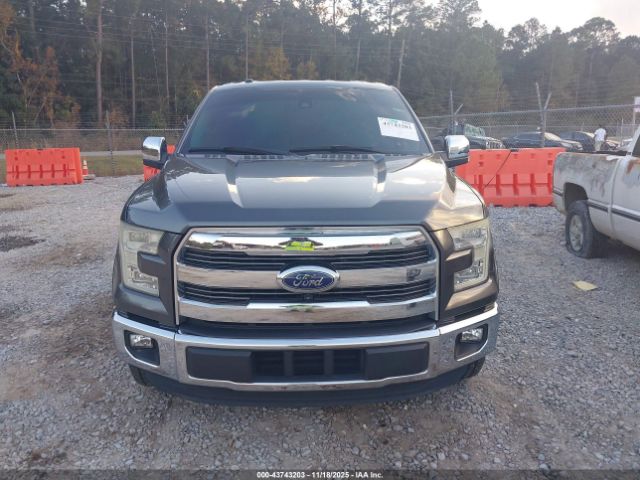 Ford F-150 Lariat Image 10