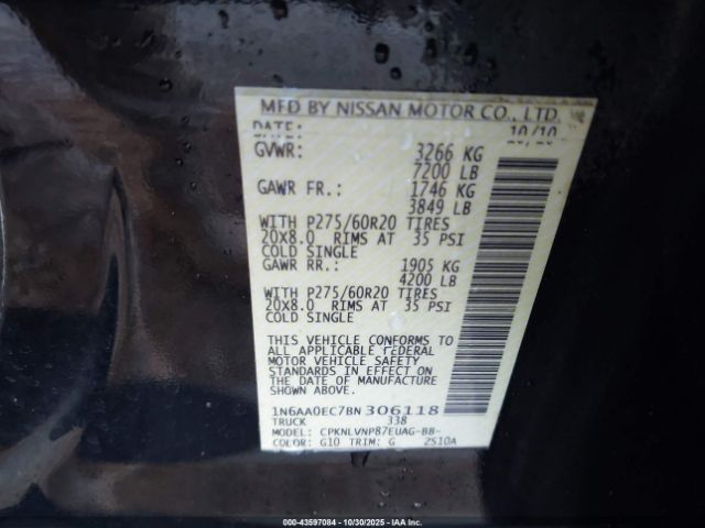 Nissan Titan Sl Image 16