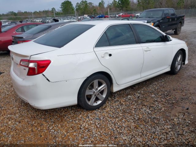 Toyota Camry Se Image 2