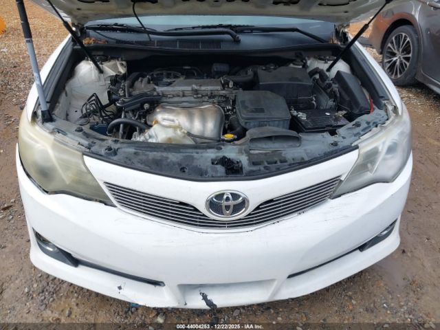 Toyota Camry Se Image 5