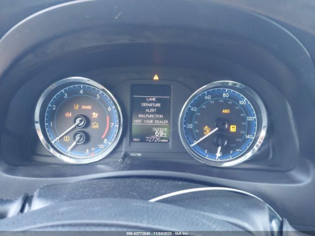 Toyota Corolla Le Image 10