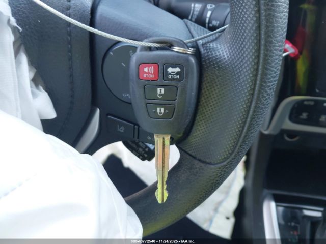 Toyota Corolla Le Image 6