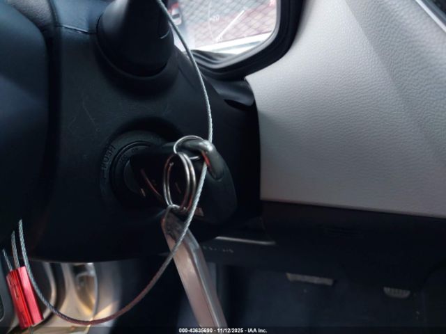 Toyota Corolla Le Image 18