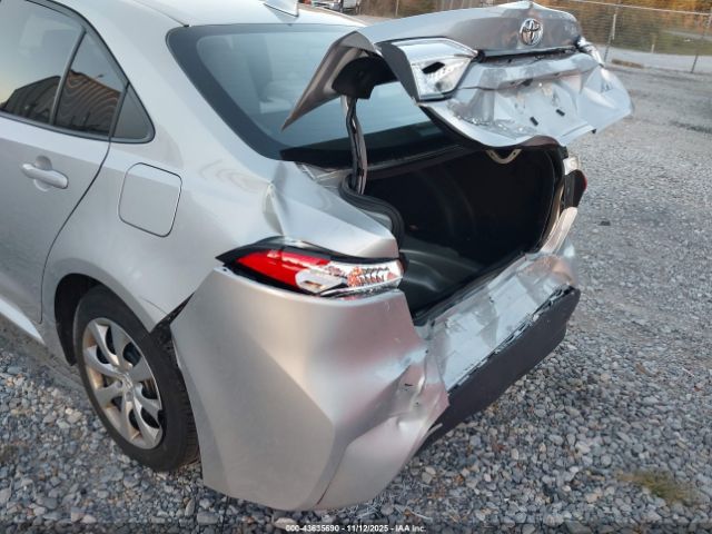 Toyota Corolla Le Image 15