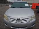 Toyota Camry Le Image 10