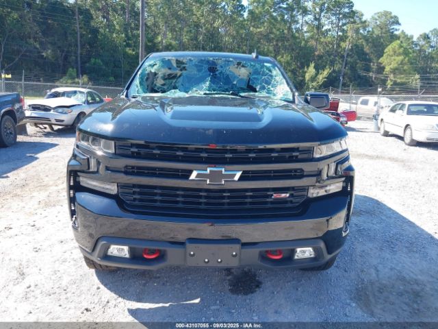 Chevrolet Silverado 1500 4wd  Short Bed Lt Trail Boss Image 17