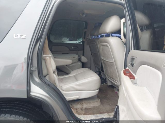 Chevrolet Tahoe Ltz Image 15