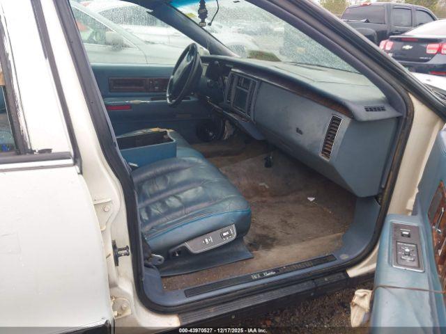 Cadillac Fleetwood Brougham Image 4