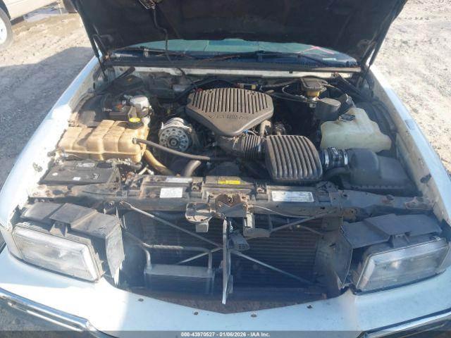 Cadillac Fleetwood Brougham Image 6