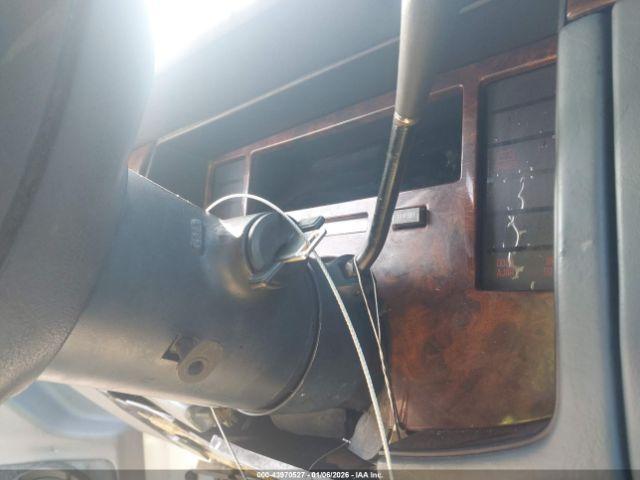 Cadillac Fleetwood Brougham Image 11