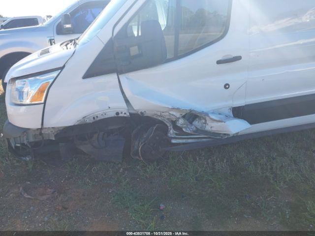 Ford Transit Image 4