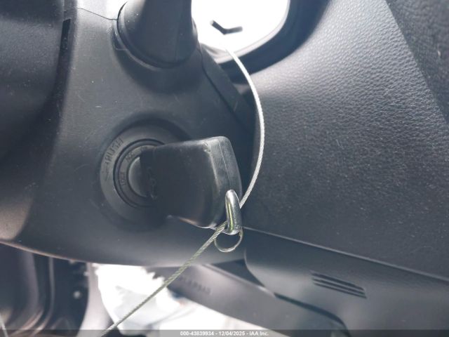 Toyota Corolla Le Image 12