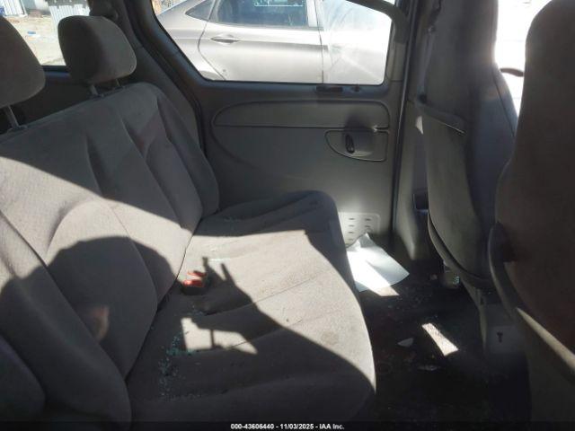 Chrysler Town & Country Lx Image 5