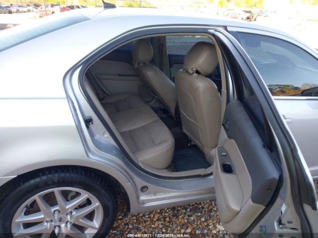 Ford Fusion Sel Image 6