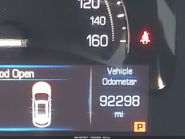 Cadillac XT5 Standard Image 5