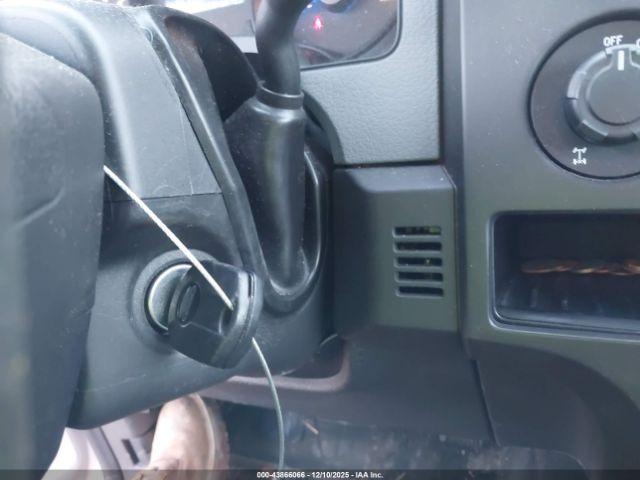 Ford F-150 Stx Image 2