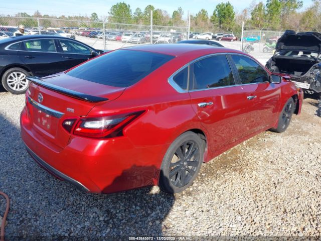 Nissan Altima 2.5 Sr Image 8