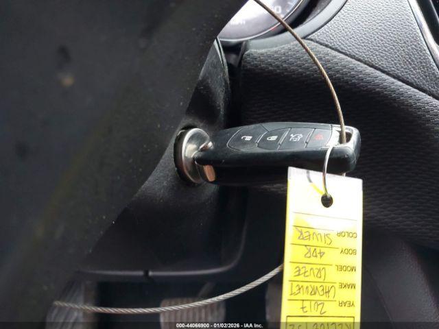 Chevrolet Cruze Lt Auto Image 13