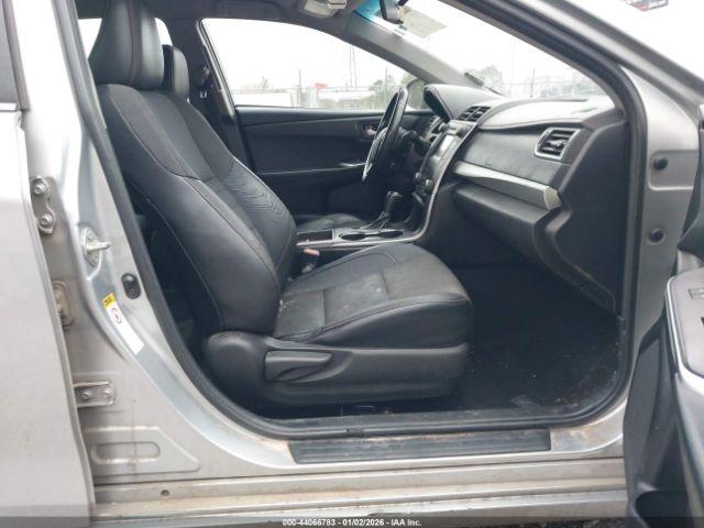 Toyota Camry Se Image 4