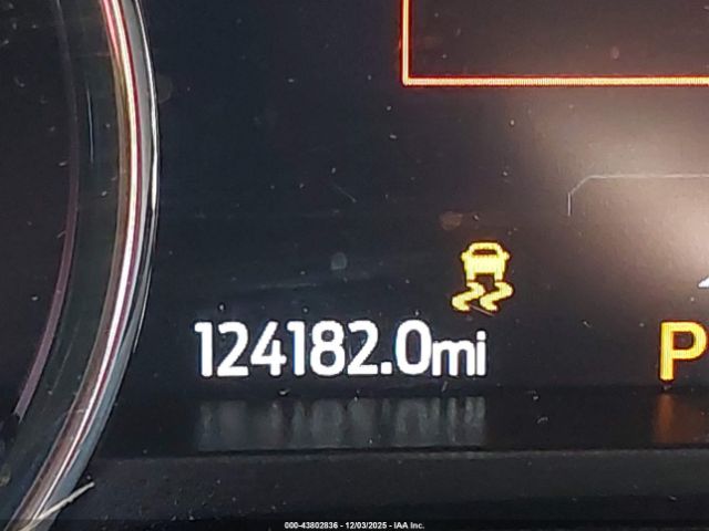 Ford F-350 King Ranch Image 15