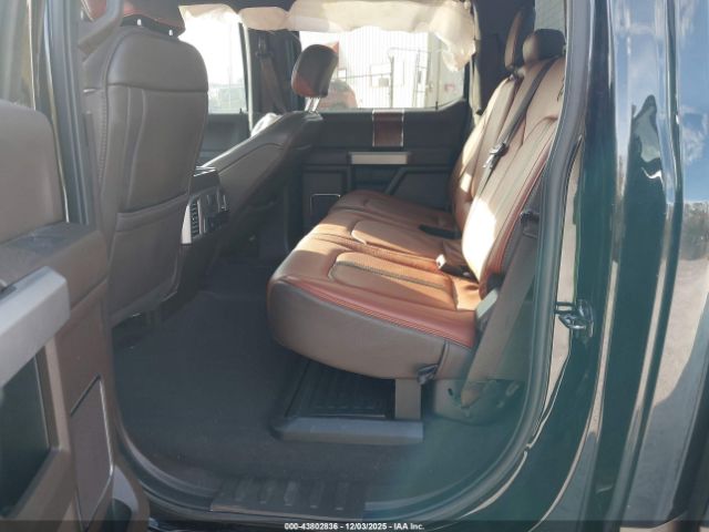 Ford F-350 King Ranch Image 12