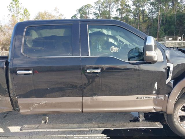 Ford F-350 King Ranch Image 7