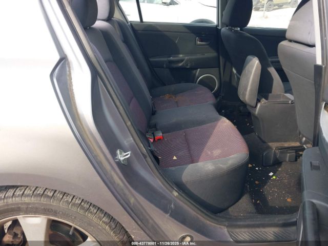 Mazda Mazda3 S Image 8