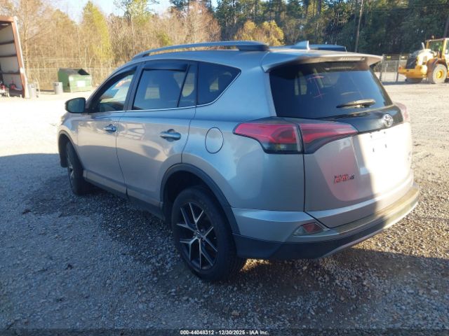 Toyota RAV4 Se Image 3