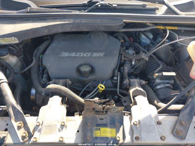 Chevrolet Venture Image 2