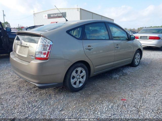 Toyota Prius Image 8