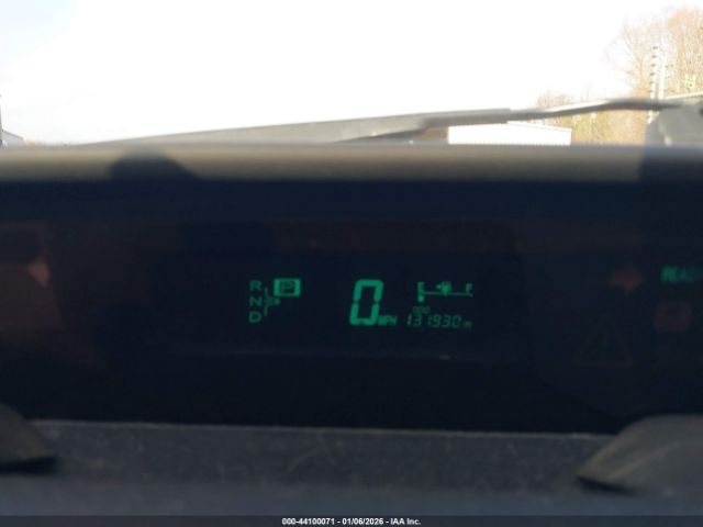 Toyota Prius Image 11